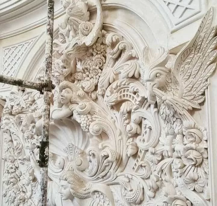 تصویر طرح گچبری سقف پذیرایی کلاسیک